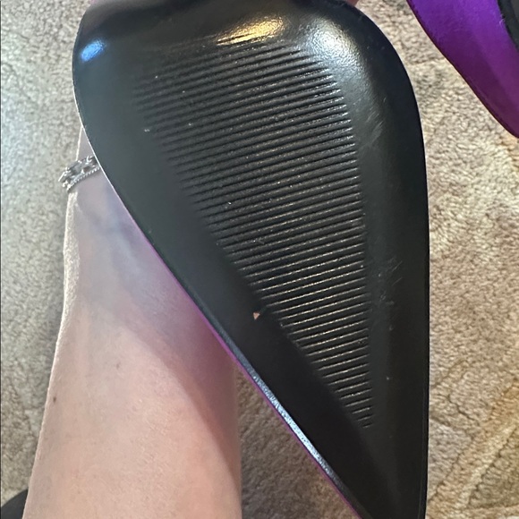 Fabulous vintage Ann Taylor pumps size 8.5 leather Magenta satin upper - Picture 4 of 5